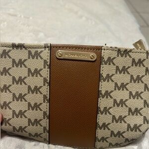 Michael Purse for around the waist